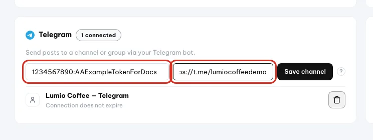 Kartu Telegram dengan token bot dan tautan obrolan yang sudah diisi