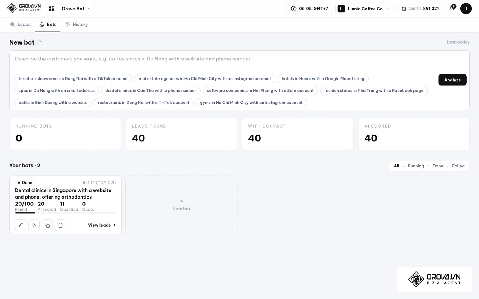 Halaman Orova Bot dengan kotak New bot untuk menulis deskripsi perusahaan yang dicari, tombol Analyze, statistik bot, dan daftar bot dengan tombol View leads.