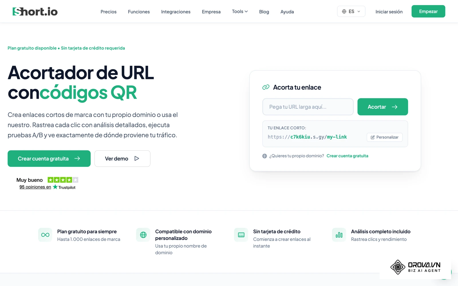 Formulario «Acorta tu enlace» en la web oficial de Short.io, con la opción de usar un dominio propio.