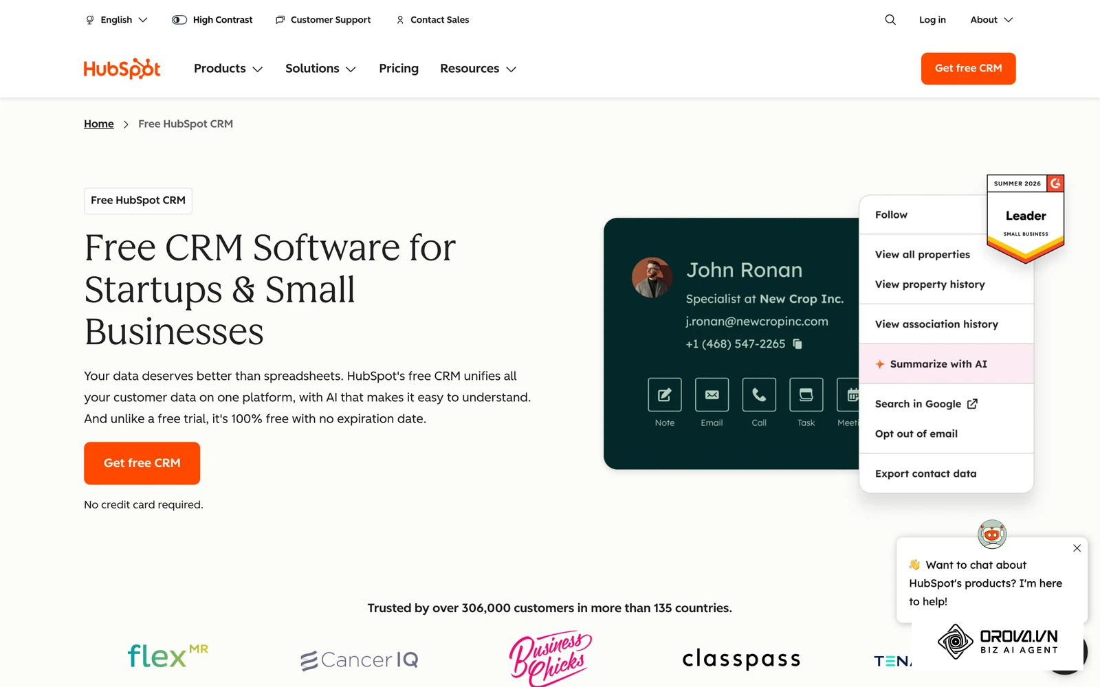 Trang giới thiệu HubSpot CRM, một phần mềm CRM phổ biến, cho thấy giao diện sổ khách và hồ sơ liên hệ
