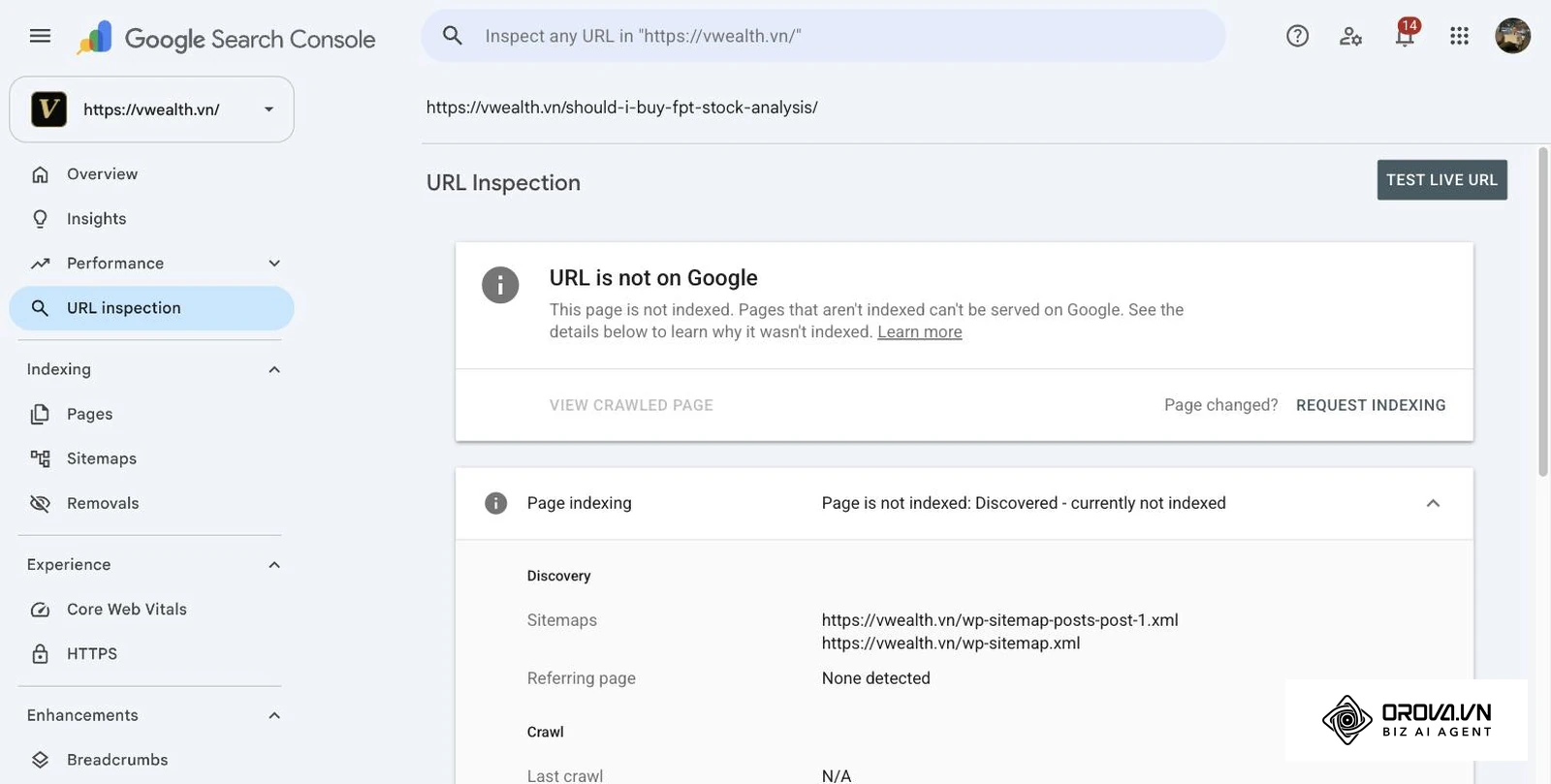 Inspección de URL real en Search Console de vwealth.vn: artículo «Descubierta: actualmente sin indexar», encontrado solo por el sitemap y sin página de referencia (URL huérfana).